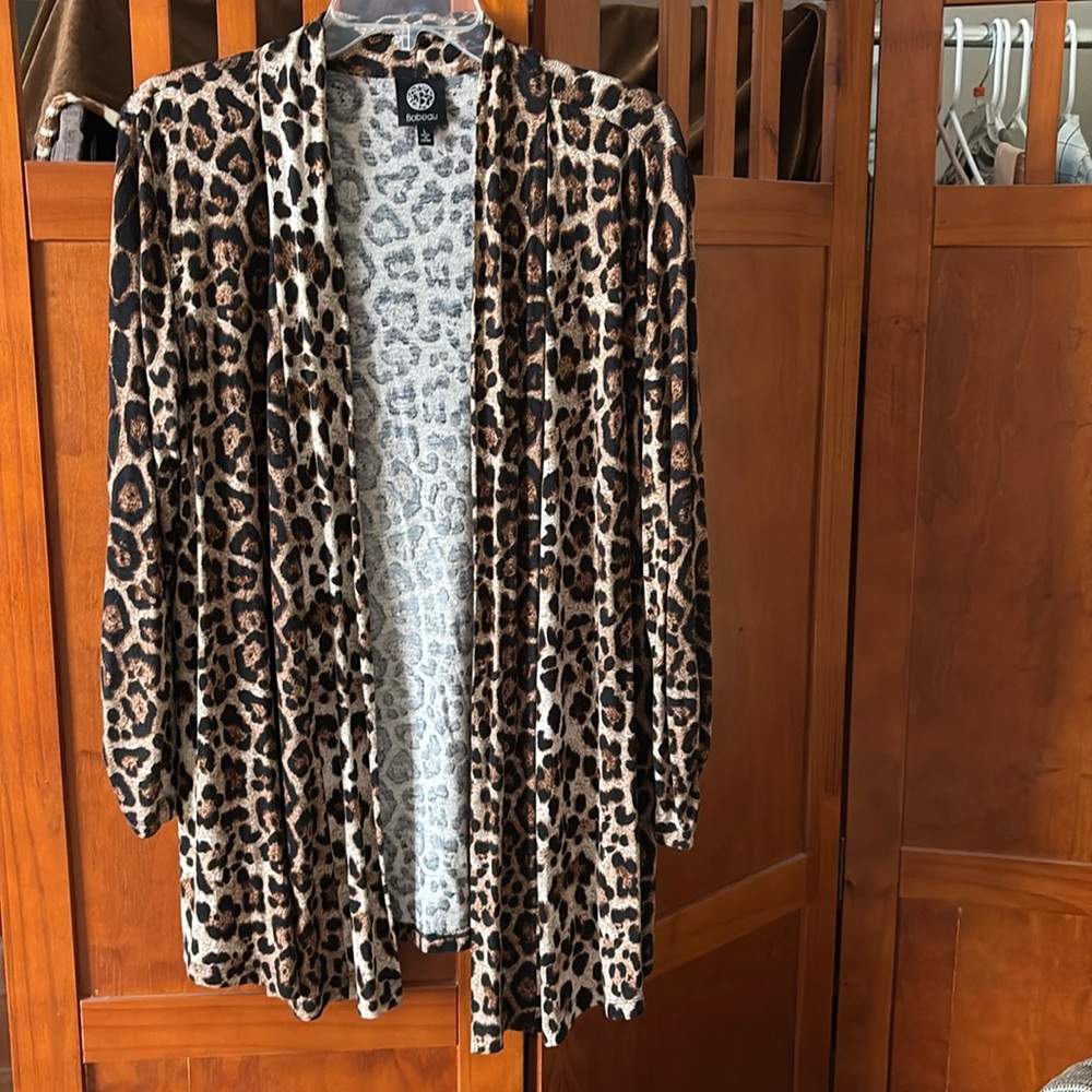 Really Cute Bobeau Leopard Print Ruched Sleeve Cardigan